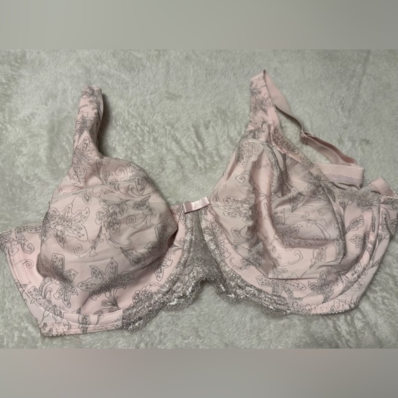 Bra - Picture 1 of 2